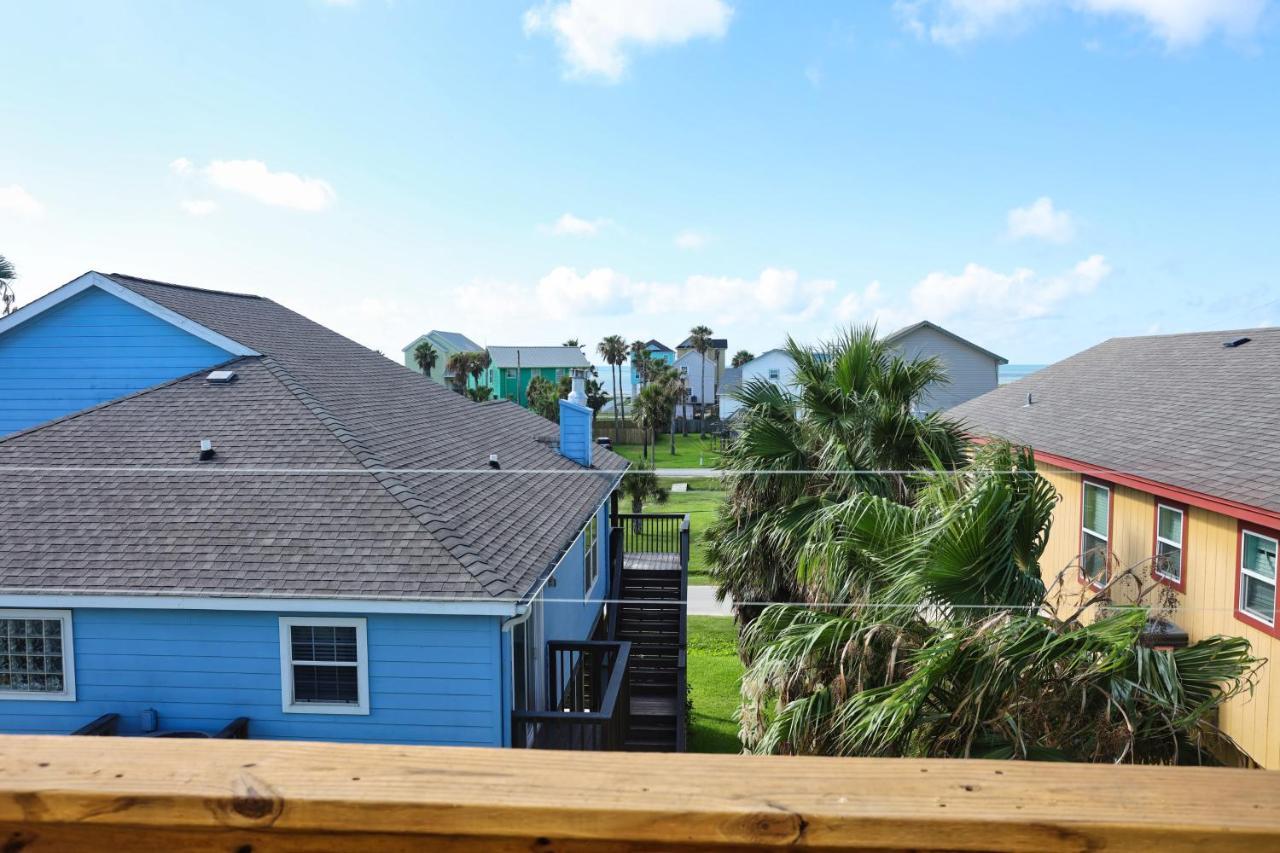 Yellow Beach Haven, Decks, Views, Mere Steps To Sand Galveston Exterior foto